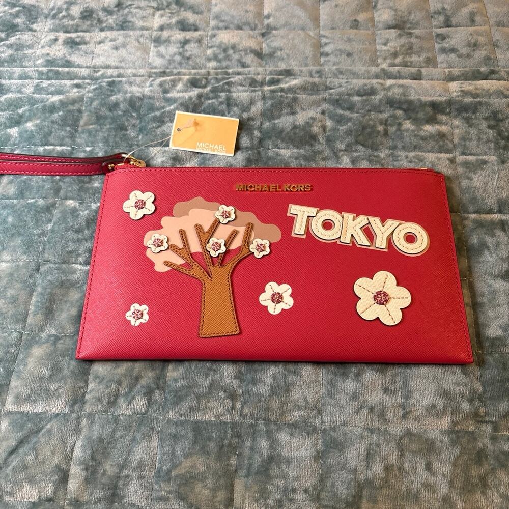 Michael Kors Wristlet Pink Leather Gold Hardware Large Chic NWT